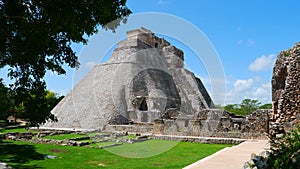 Uxmal mayan ruins Pyramide culture mexico Yucatan