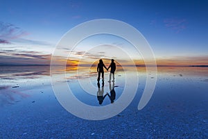 Uyuni reflections are one of the most amazing things that a photographer can see. Here we can see how the sunrise over an infinite