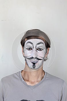 V mask face painting