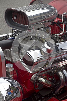 V8 engine