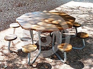 Vacant Octagonal Table park