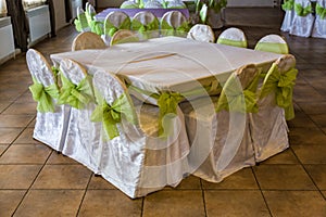 Vacant table in the cafe