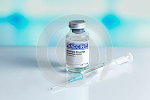 Vaccine equipment and syringe to administer vaccine doses to the population