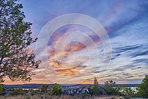 Vacker solnedgÃÂ¥ng frÃÂ¥n frÃÂ¥n toppen av Runsa fornborg photo