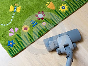 Spring cleaning - Vacuum cleaner to tidy up