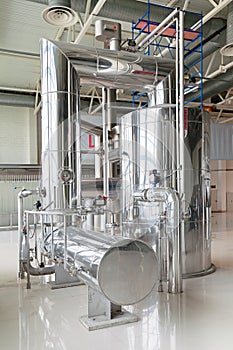 Vacuum-evaporator