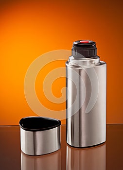 Vacuum flask