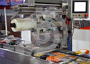 Vacuum packaging sealing machine