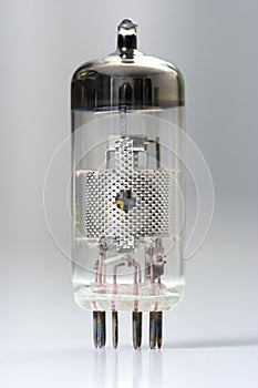 Vacuum tube