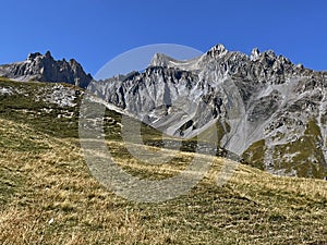 Val Cenis Heights: Alpine Trail Panorama, Vanoise National Park, France