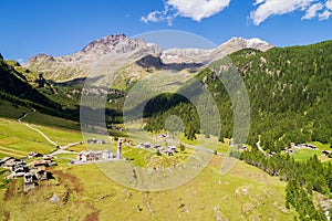 Val Grosina Orientale - Valtellina IT - Borgo di Eita 1700 mt. - Aerial view