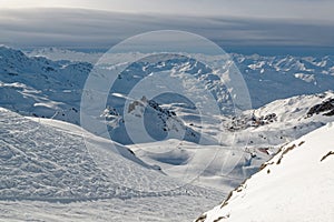 Val Thorens from the top of Le Peclet photo