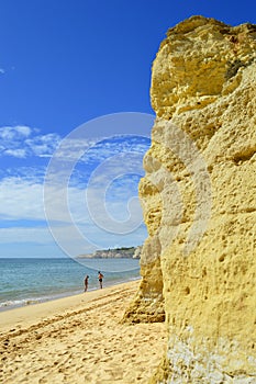 Vale Do Olival Beach spectacular cliffs