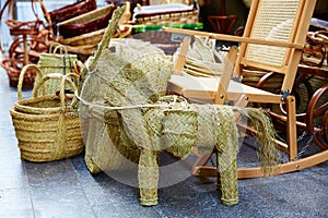 Valencia esparto alfa handcraft baskets and horse