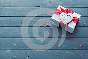 Valentines day background with gift box