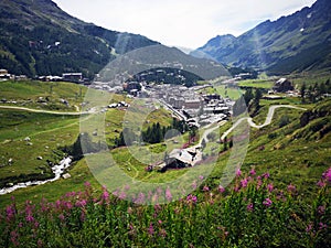 Valley in the mountains - Breuil-Cervinia