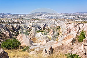 Valley of Roses, Gulludere vadi