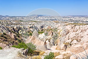 Valley of Roses, Gulludere vadi