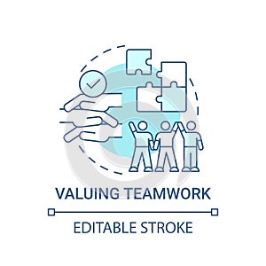 Valuing teamwork concept icon