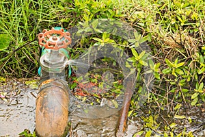 Valve broken plumbing tube and motion water leak at wait repair plumber