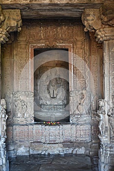 Vamana temple, Khajuraho, Madhya Pradesh photo