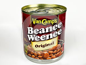 Van Camp`s Beanee Weenee Franks and Beans