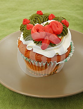 Vanilla Cupcake With Wreath On Frosting