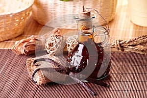 Vanilla extract and beans