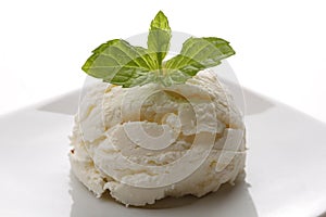 Vanilla Icecream scoop with mint