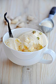 Vanilla icecream photo
