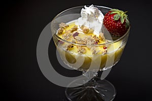 Vanilla pudding with strawberry