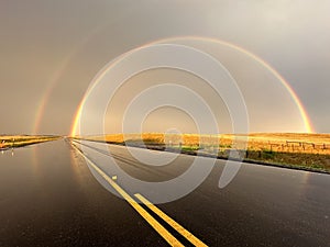 Vanishing point to a circular rainbow
