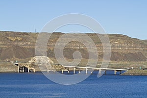 Vantage Bridge