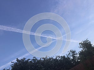 Vapour trails