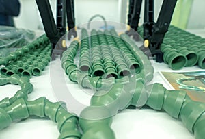 The variable flexible hose system for fluid and air