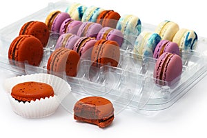 Varicolored Macaroon Biscuit in Plastic Box