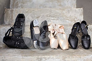 Variedad de bailar calzado 