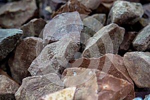 Various brown stones of different sizes