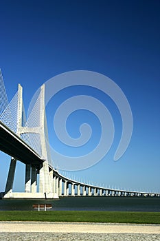 vasco gama Bridge photo