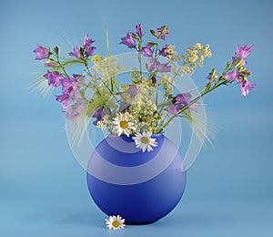 Vase with bouquet