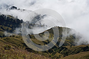 Vast cloudy mountains