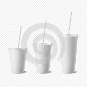 Vector 3d Realistic White Paper Disposable Cup Set with Lid, Straw for Beverage, Drinks Isolated. Coffee, Soda, Tea