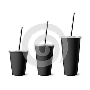 Vector 3d Realistic White Paper Disposable Cup Set with Lid, Straw for Beverage, Drinks Isolated. Coffee, Soda, Tea