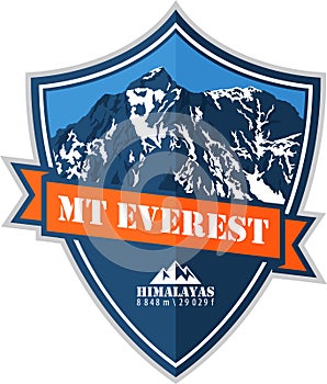 Vector circle Everest mountain logo. Emblem with highest peack in world. Mountaineering illustration.