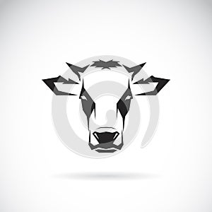 Vector of a cow head design on white background. Farm Animal. Easy editable layered vector illustration