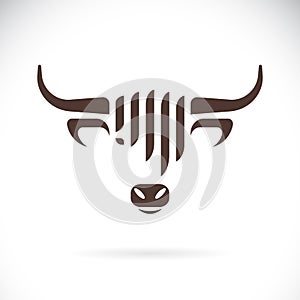 Vector of highland cow head design on white background. Farm Animal. Cows logos or icons. Easy editable layered vector