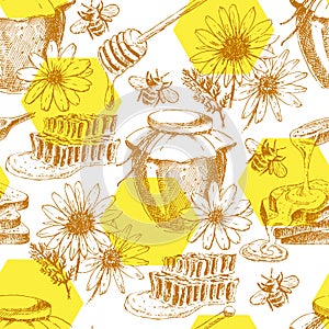 Vector honey seamless pattern. hand drawn jar, spoon, stick, cells, camomile. ink sketch of organic nature products