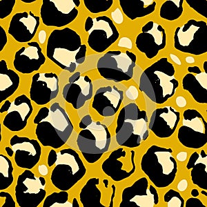 Vector illustration leopard print seamless pattern. Yellow hand drawn background.