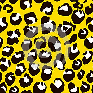 Vector illustration leopard print seamless pattern. Yellow hand drawn background.
