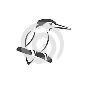 Vector of a kingfishers Black on white background. Bird Design. icon. logo. symbol. Illustrator. animal